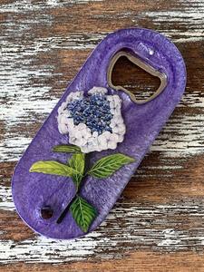 Ouvre-bouteille élégant en résine de qualité supérieure avec forme ornementale idéal pour ajouter beauté et fonctionnalité à toute installation de comptoir de bar - Product Image 3