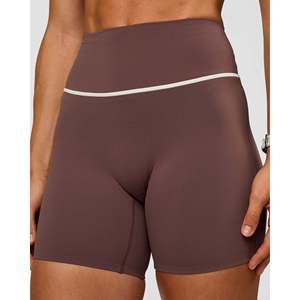 Pantalones cortos Pinnacle High-Rise de 6 pulgadas para mujer, color Cocoa Powder para Off White - Product Image 1