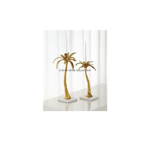 Bougeoirs en aluminium plaqué or en forme d'arbre avec la plus grande qualité Bougeoirs d'intérieur de différentes tailles pour la maison et le festival - Product Image 1