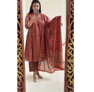 Traje de algodón asequible para mujer con estampados únicos a la moda con cómodo traje de algodón de talla grande para mujer a precio mayorista - Product Image 6