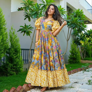 Diseñador de mujeres Heavy Rayon Summer Festival Kurtis Set Trabajo de impresión de cuatro lados para niñas - Product Image 1