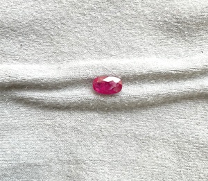 Chứng Nhận 1.40 Carats Mozambique Của Ruby Hình Bầu Dục Mặt Cắt Đá Không Có Nhiệt Chất Lượng Hàng Đầu Cho Đồ Trang Sức Mỹ Làm Đá Quý Tự Nhiên - Product Image 2