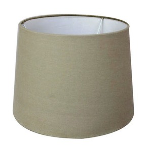 Abat-jour mural d'extérieur avec anneau en émail blanc et cadre pour abat-jour cylindrique en tissu coton blanc - Product Image 1