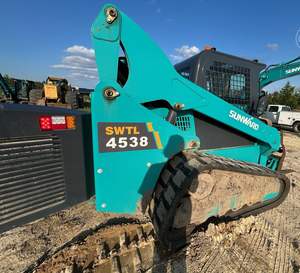 รถตักล้อยางดีเซลรุ่น SWTL4538 พร้อมปั๊ม Hengli และประสิทธิภาพสูง - Product Image 4