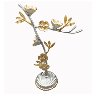 Estatua de adorno de Metal estructurado Floral, decoración de lujo para el hogar con diseño atractivo, artículo de regalo de boda de calidad confiable - Product Image 1