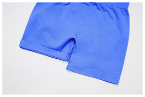 Women's Solid High Waist Breathable 2-Piece Yoga Fitness Set with Seamless Elastic Waist Spandex/Nylon Yoga Pants - Product Image 3