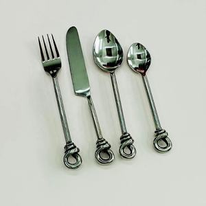 Juego de cubiertos de acero inoxidable con diseño de mango de doble anudado Chapado en plata único Juego de cubiertos de lujo de aspecto real - Product Image 2