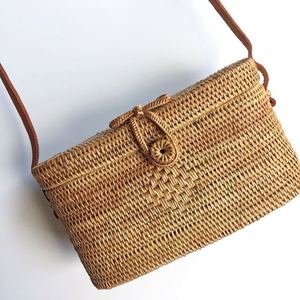 Bolso de Mano de Ratán Pequeño Hecho a Mano, a la Moda, con Diseño de Frutas Vintage, Forro de Algodón y Paja, Cierre de Botón y Lazo, al Mejor Precio 2023 - Product Image 4