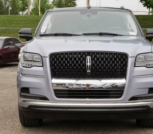 Construido estándar 2024 Lin-coln Navi-gator etiqueta negra - Product Image 1