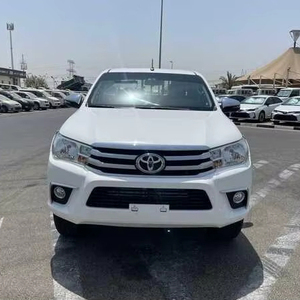Toyota Land Cruiser 2016 à vendre / Disponible à la vente avec faible kilométrage, moteur essence, véhicule d'occasion en excellent état et sans accident, conduite à gauche. - Product Image 1