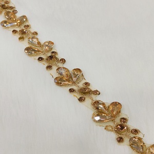 Handmade Golden Heart-Shaped Diamond Stone Lace Trim <b>for</b> Saree Border Bridal Lehenga <b>Wedding</b> Gowns & Dupatta Decoration - Product Image 1