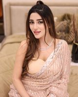 Indien Bollywood traditionnel exclusif Faux Georgette Saree élégant mariée mariage fête porter séquence travail avec chemisier ethnique