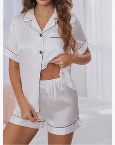 ชุดกลางคืนผ้าซาตินลายดอกไม้แบบผ่อนคลายของผู้หญิงชุดนอนผ้าไหมมีกระดุมกางเกงขาสั้นสีพื้น/สีพื้นสำหรับใส่ในฤดูร้อนชุดนอนเจ้าสาวที่หรูหรา - Product Image 2