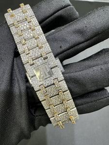 Montre analogique élégante pour hommes personnalisée Hip Hop Bling avec VVS Clarity Cut Moissanite Diamond Affichage du cadran en verre de haute qualité - Product Image 5