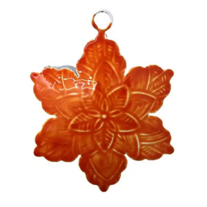 Flocon de neige Meena rouge en vrac fait à la main pour la maison et les décorations de Noël nouvelle conception fer métal fournitures suspendues - Product Image 3