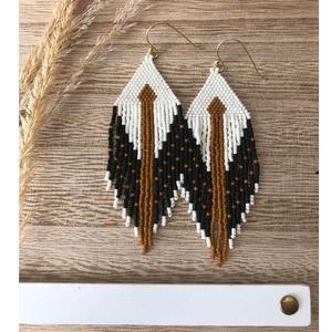 Pendientes Tradicionales con Cuentas, Hechos a Mano por Artesanos, Joyería Étnica de Diseño, Producto de Calidad de Exportación - Product Image 4