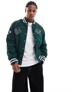 Chaqueta de béisbol Bomber Varsity de satén de poliéster 100% personalizada al por mayor para hombres cuello levantado con posición frontal del logotipo para el invierno - Product Image 2