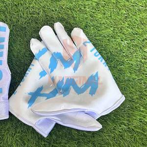 Guantes de Fútbol Americano Sublimados de Primera Calidad Hechos a Medida, Agarre Antideslizante, Cómodos y Ajustables en la Muñeca - Product Image 5
