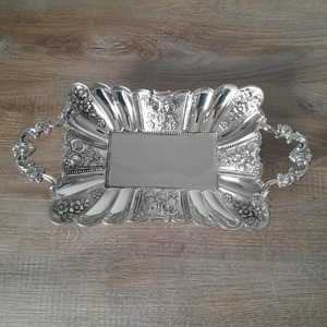 Bol de service rectangulaire en argent, design pour les fonctions de mariage, les occasions festives, les buffets et les centres de table à la maison - Product Image 1
