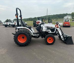 Tractor Compacto CT2025 2026 Nuevo de 24.5 HP |   4x4 |   Cargador Frontal - Product Image 1