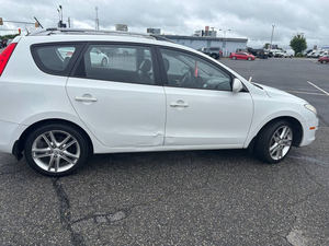 ฮุนได เอลันตร้า ทัวริ่ง GLS FWD ปี 2012 พร้อมส่ง - Product Image 2