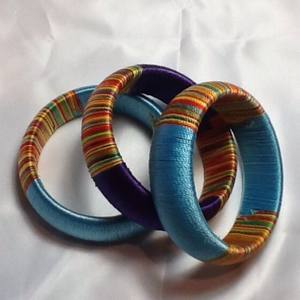 Juego de brazaletes Silik con estilo personalizados hechos a mano para mujeres y niñas, boda y uso diario, ropa de fiesta, accesorio de moda a bajo precio - Product Image 1