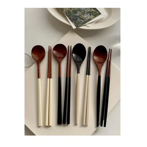 Juego de Cubiertos de Madera Ecológicos que Apoyan los Estilos de Vida Verdes Mediante Materiales Sostenibles y Utensilios Reutilizables y Duraderos - Product Image 3