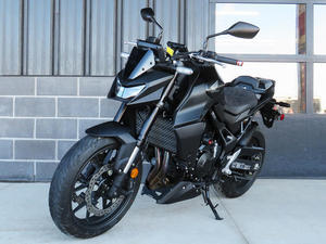 Motocyclette CB750 2025 - Product Image 2