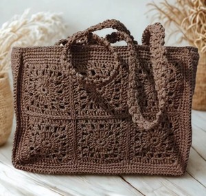 Sac fourre-tout en paille tissé à la main pour la plage et l'usage quotidien - Product Image 4