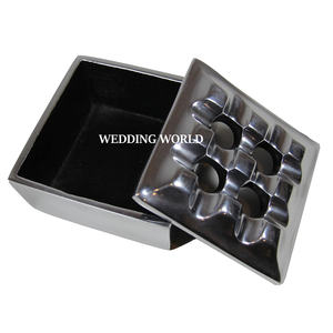 Round Shape Sixteen Hole Ashtray Customized Size Wholesale New Designer Ashtray Classic Stylish Tabletop Metal Ashtray - Product Image 5