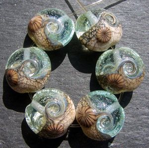 CUENTAS DE RESINA THE VIBRANT TRIM Fabricación de cuentas de resina para decoración de prendas Accesorios de ajuste Material de resina para collar - Product Image 2