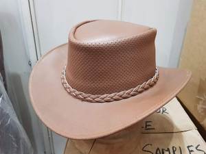 Chapeaux de cowboy en cuir vente en gros Chapeaux décontractés de style occidental pour hommes et femmes Utilisation quatre saisons marron de haute qualité - Product Image 2
