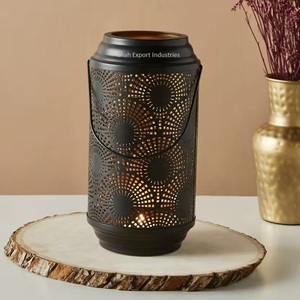 Portavelas de metal decorativo para bodas y eventos, diseñador marroquí, trabajo de corte de metal, linterna de color negro - Product Image 1