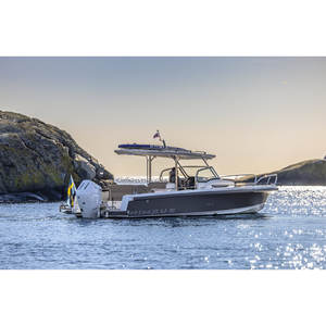 Nimbus Tender 9 (T9) Profesional, 9.35m de eslora, 2.95m de ancho, motor fueraborda de gasolina, 2 camas, 1 cabina - Product Image 2