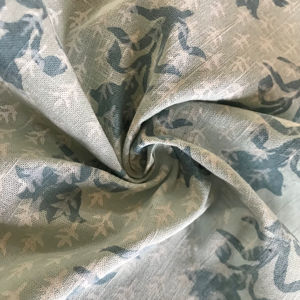 Tissu en coton imprimé à la main, motif floral minimaliste, design Booti |   Tissu ethnique indien vert sauge - Product Image 1