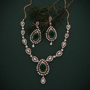 Conjunto de Joyería Fina con Diamantes de Laboratorio Certificados de 14 Quilates, con Aretes y Cadena en Oro Rosa, Diseño de Racimo, para Bodas y Fiestas - Product Image 4