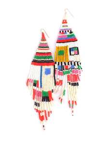 Pendientes y joyería para las orejas con bordado de cuentas de primera calidad en colores rojo y blanco, diseño premium, para niñas, de la India. - Product Image 3