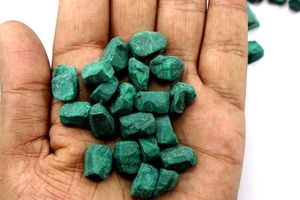 25 piezas de gemas sueltas de malaquita genuinas de 12-14 MM, suministro a granel de cristal verde Natural sin tratar para la curación - Product Image 5