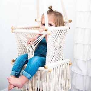 Balançoire en macramé faite à la main pour enfants Boho intérieur extérieur salle de jeux Patio confortable chaise élégante et durable - Product Image 4