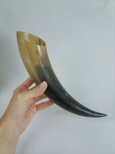 Corne à boire Viking traditionnelle Un cadeau unique pour égayer les rassemblements de vacances - Product Image 6