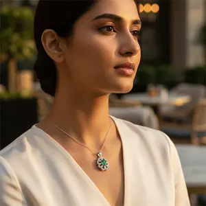 Colgante de Plata 925 para Mujer con Esmeralda y Diamantes, Dijes de Moda - Product Image 1