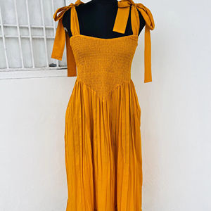 Ensemble de robes à motif uni pour les soirées de plage de créateur pour femmes - Product Image 1