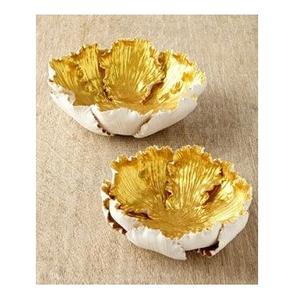 Bol de service classique en laiton poli adapté aux restaurants, hôtels et entreprises de restauration servant une cuisine authentique - Product Image 1