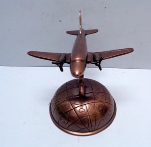 โมเดลเครื่องบินอะลูมิเนียมโบราณดีไซน์แนววินเทจรูปปั้นเครื่องบินตั้งได้สำหรับตกแต่งบ้านสำนักงานของขวัญสะสม - Product Image 2