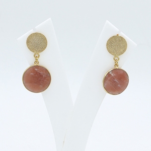 Boucles d'oreilles pendantes en pierre de lune pêche faites à la main, plaquées or 18 carats, laiton, élégantes, pierres précieuses naturelles, bijoux de mariage - Product Image 4