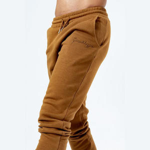 Usine de haute qualité Logo personnalisé décontracté à capuche costume de sport sain respirant coupe-vent 100% coton coupe ajustée couleur unie survêtement - Product Image 5