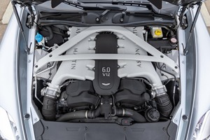 Aston Martin Vanquish Coupé 2014 - Product Image 6