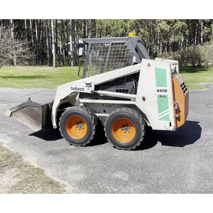 Job-Site Skid Steer Construit pour des performances avec une force de rupture élevée et un chemin de levage vertical - Product Image 5