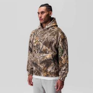 Sudadera con Capucha de Felpa Tech Terry - Diseño EDGE Camo para Hombre, Corte Regular, Elástico en Cuatro Direcciones, Capucha con Botones a Presión, Invierno - Product Image 1