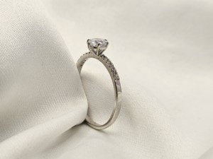 Anillos de Compromiso y Boda de Diamantes Cultivados en Laboratorio, Joyería Fina Personalizada, Diamante de Corte Ovalado Elegante, Chapado en Oro para Mujer, Certificado IGI - Product Image 5